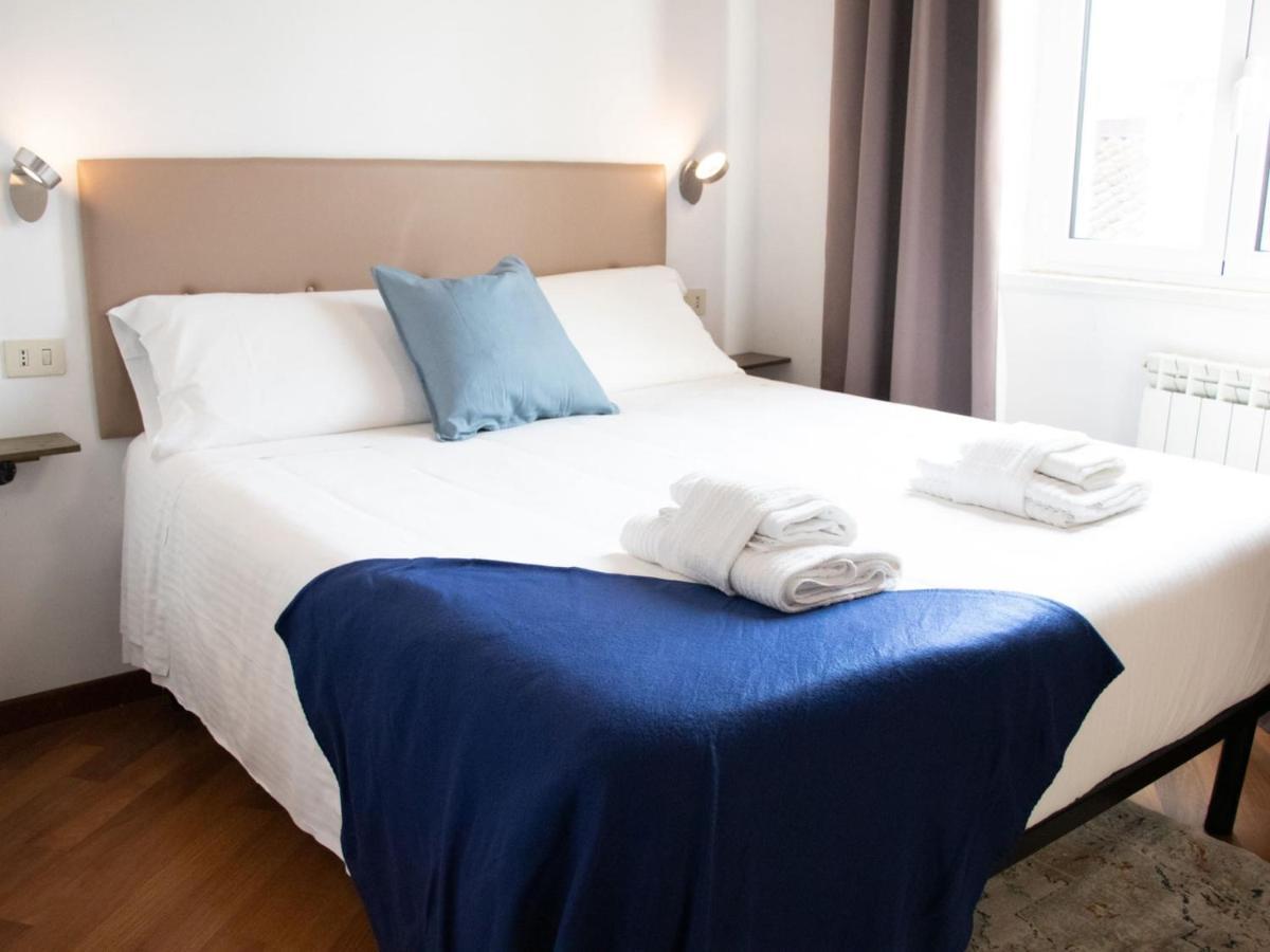 The Best Rent - Three-Bedroom Apartment Close To Colosseo Roma Esterno foto